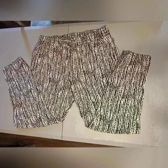 Faded Glory size M grey/white/black with drawstring waist casual - Picture 8 of 9